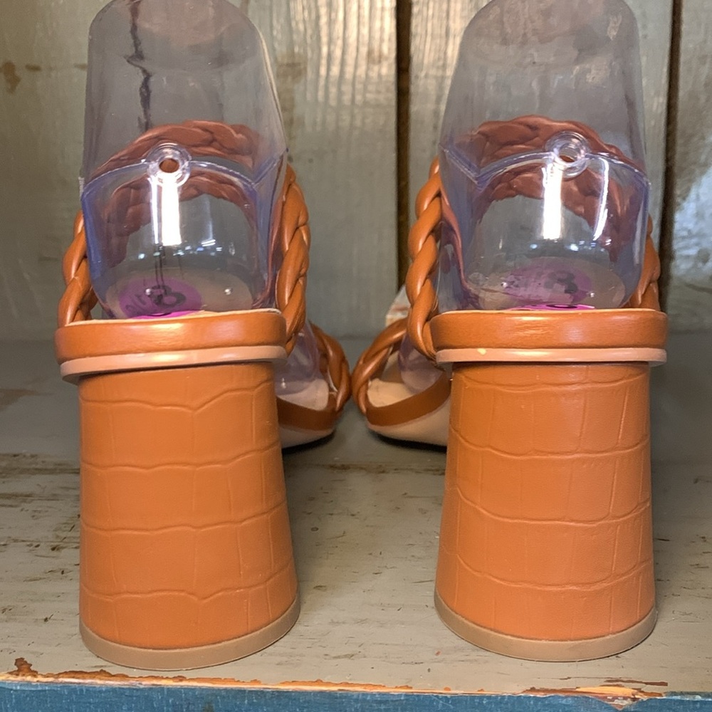 Dunes Chunky Heel Sandals - Picture 6 of 8